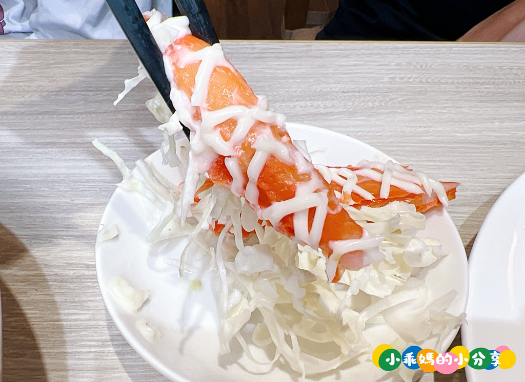 基隆火鍋推薦【罌粟花精緻鍋物】個人鍋也能這麼精緻?! 在地20年老字號,套餐式單人火鍋、湯頭多樣、飲品甜點超驚豔! – 小乖媽的小分享