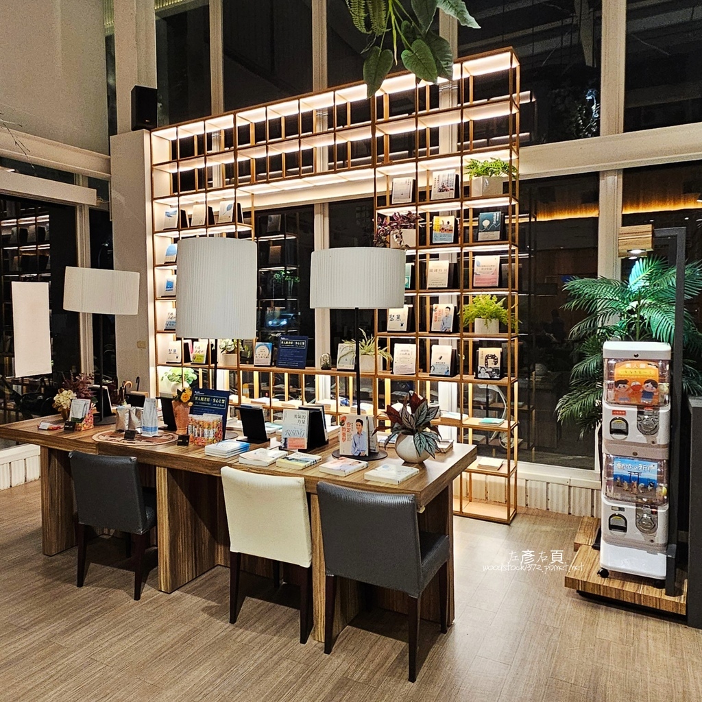 台南北區《異人館 育德店《 台南北區《異人館 育德店《