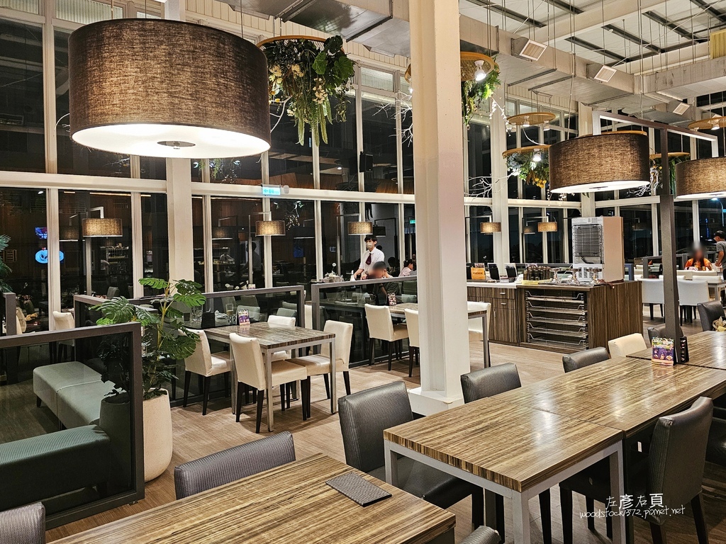 台南北區《異人館 育德店《 台南北區《異人館 育德店《