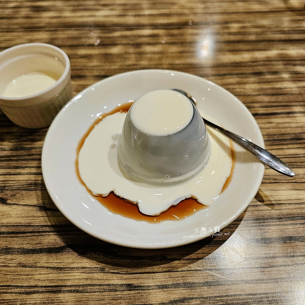 台南北區《異人館咖啡部屋 育德店》 台南北區《異人館咖啡部屋 育德店》