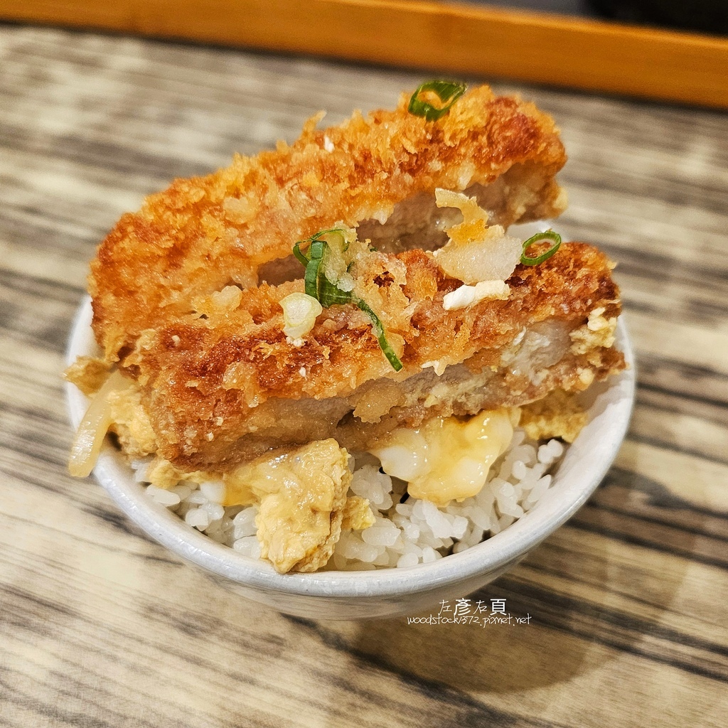 台南北區《異人館 育德店《 台南北區《異人館 育德店《