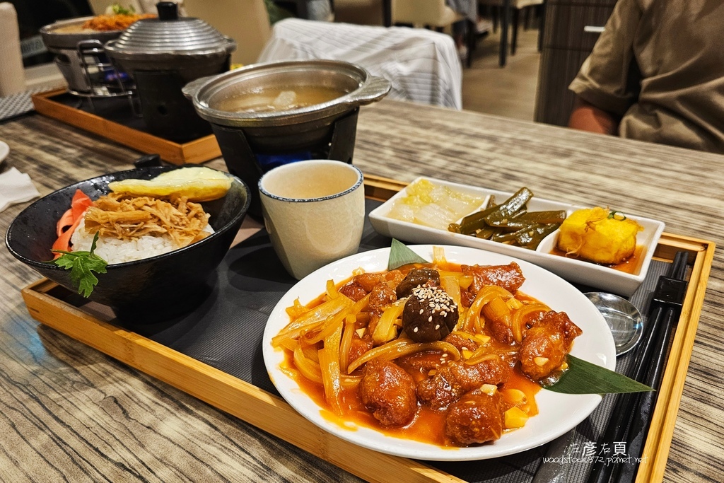 台南北區《異人館 育德店《 台南北區《異人館 育德店《