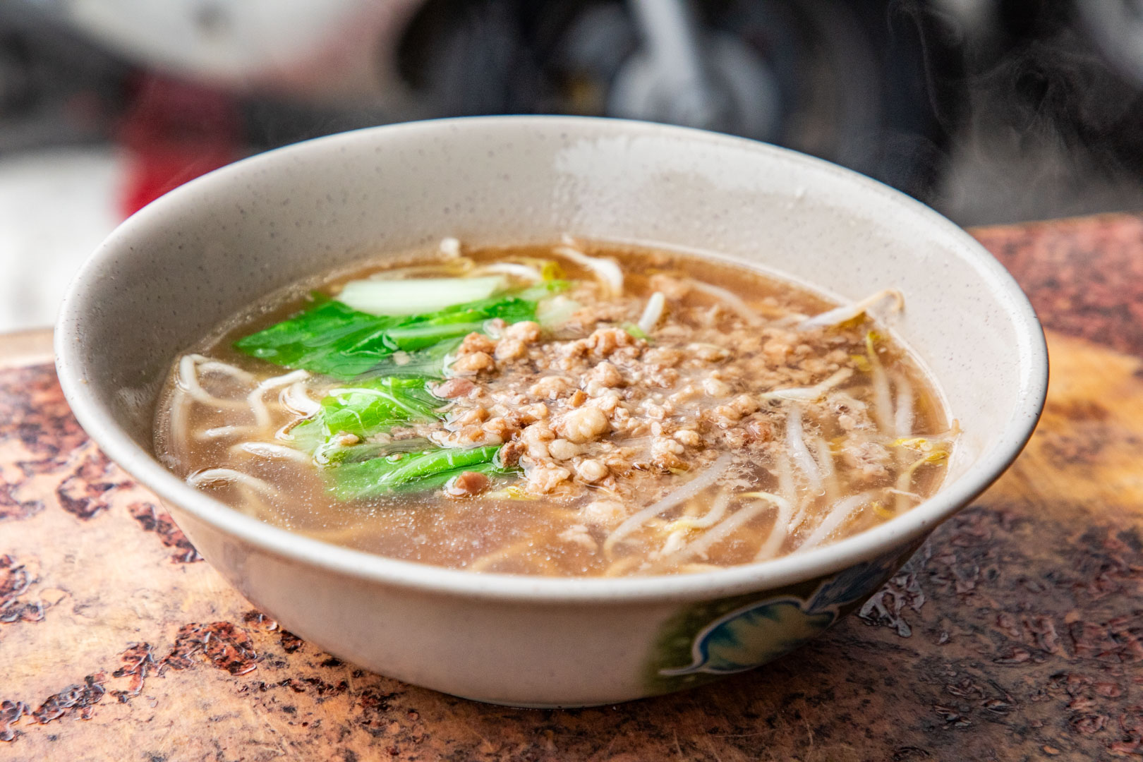 隱藏版銅板美食！台南大溝乾麵月底救星乾麵、餛飩湯，20元均一價不漲價。