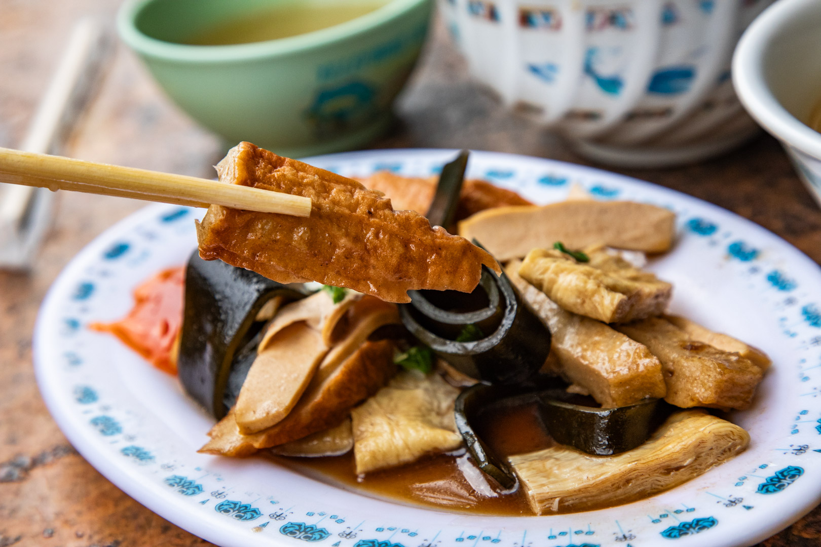隱藏版銅板美食！台南大溝乾麵月底救星乾麵、餛飩湯，20元均一價不漲價。