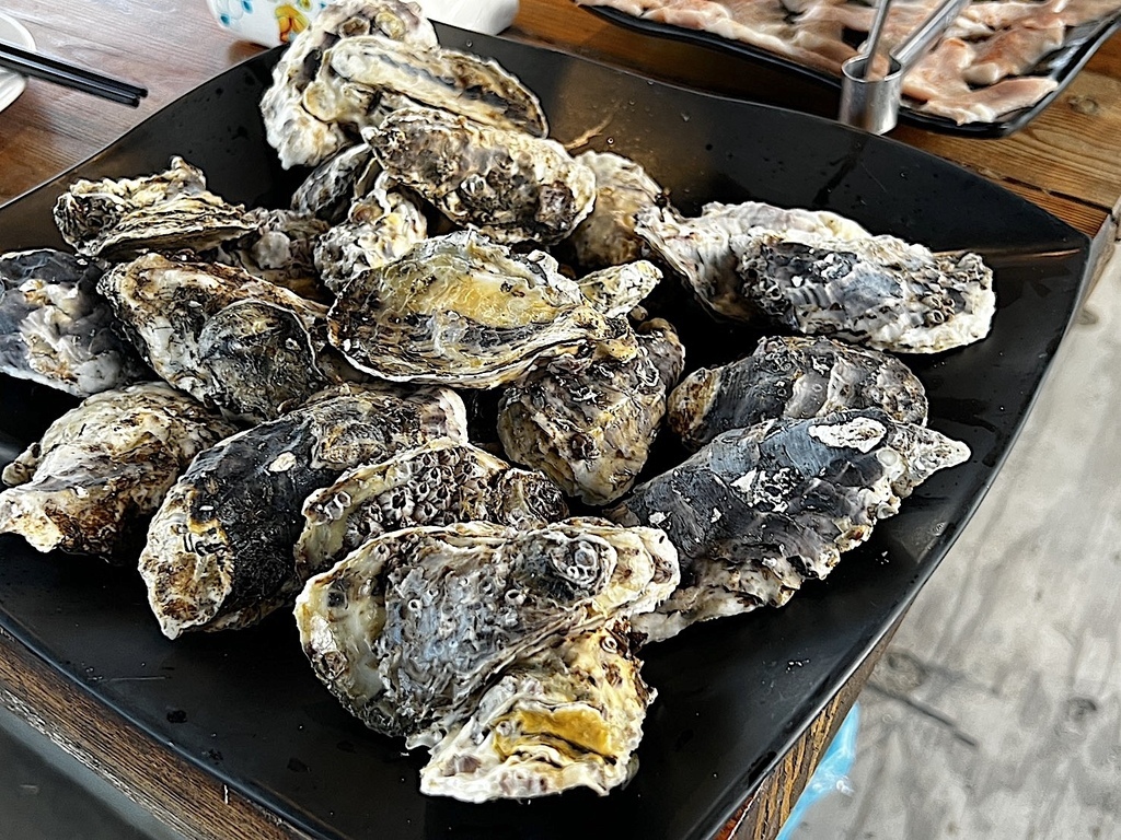 請上桌 戶外海景海鮮燒烤餐廳 請上桌 戶外海景海鮮燒烤餐廳