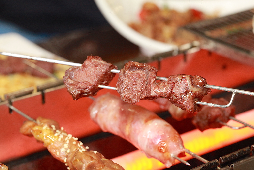 請上桌 戶外海景海鮮燒烤餐廳 請上桌 戶外海景海鮮燒烤餐廳