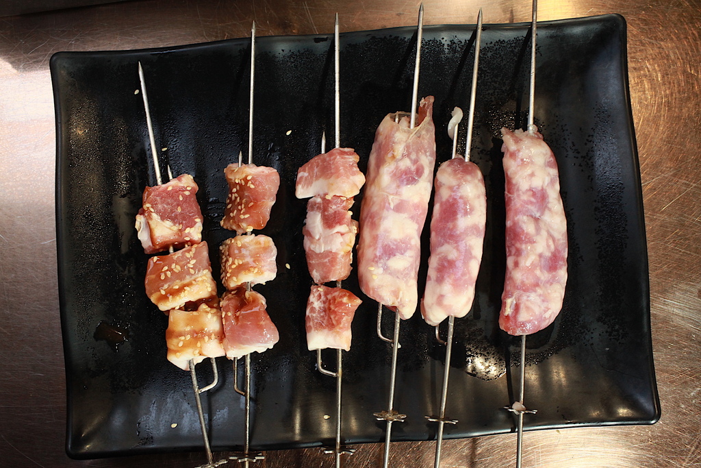 請上桌 戶外海景海鮮燒烤餐廳 請上桌 戶外海景海鮮燒烤餐廳