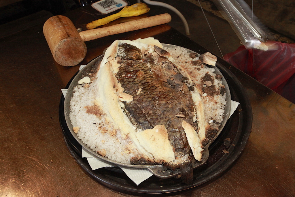 請上桌 戶外海景海鮮燒烤餐廳 請上桌 戶外海景海鮮燒烤餐廳