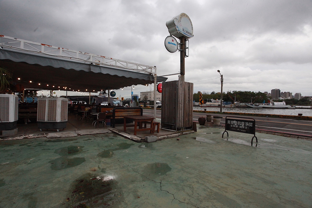 請上桌 戶外海景海鮮燒烤餐廳 請上桌 戶外海景海鮮燒烤餐廳