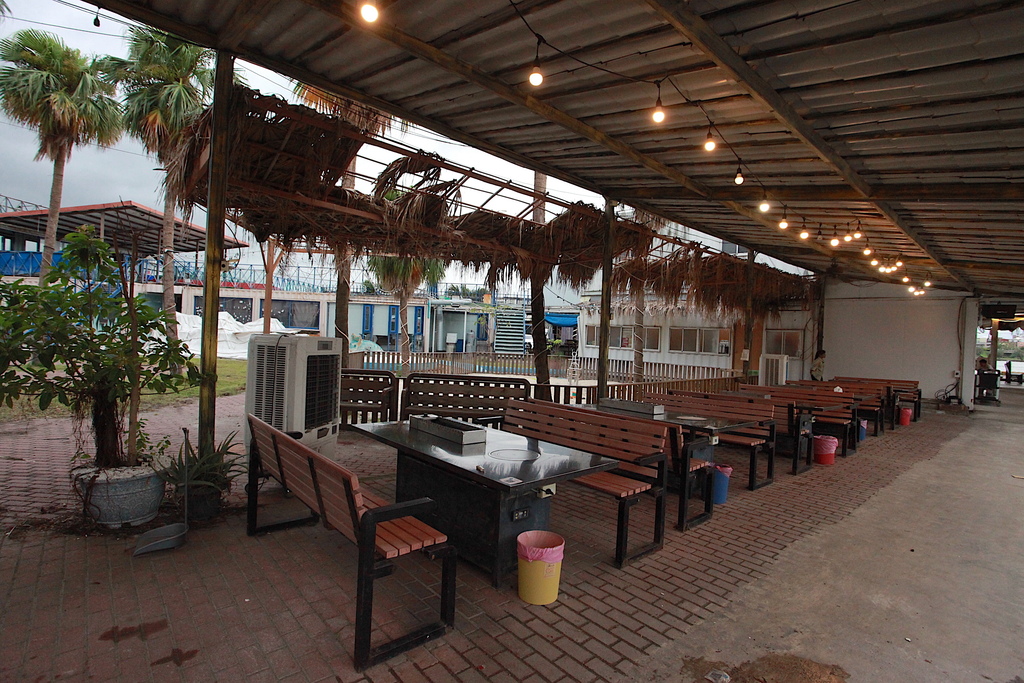 請上桌 戶外海景海鮮燒烤餐廳 請上桌 戶外海景海鮮燒烤餐廳