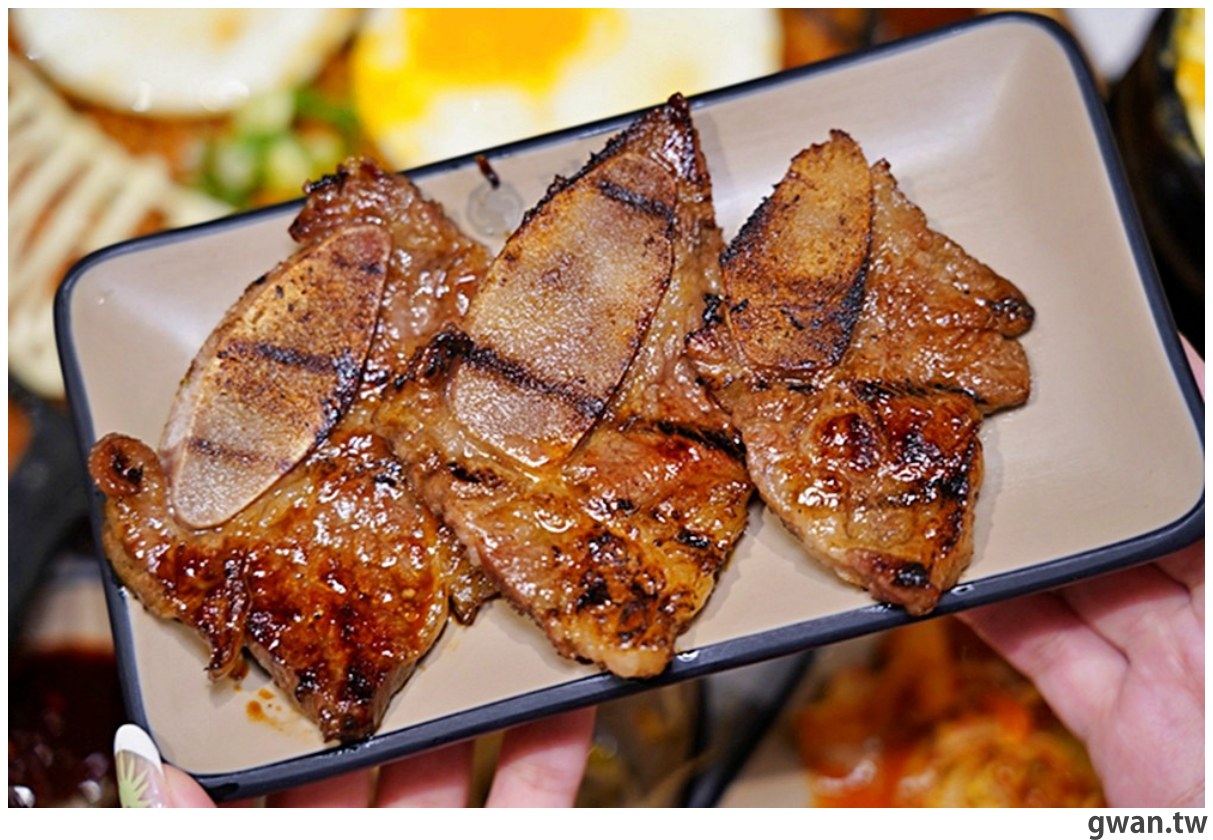 韓國人氣燒肉插旗台中,當月壽星搖獎有機會整桌免單!