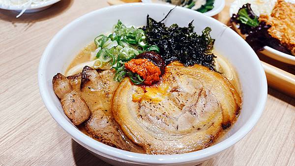 三峽美食燒肉丼飯【肉享家 Niku Bliss】充滿藝術及溢 三峽美食燒肉丼飯【肉享家 Niku Bliss】充滿藝術及溢