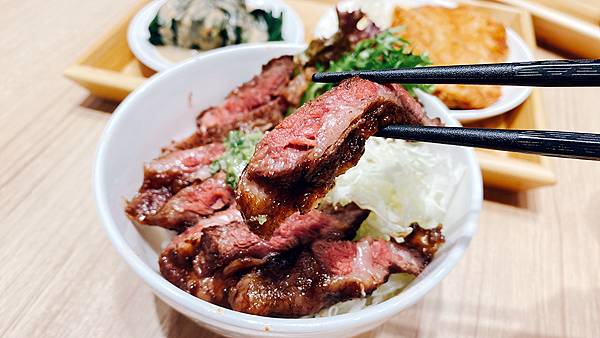 三峽美食燒肉丼飯【肉享家 Niku Bliss】充滿藝術及溢 三峽美食燒肉丼飯【肉享家 Niku Bliss】充滿藝術及溢