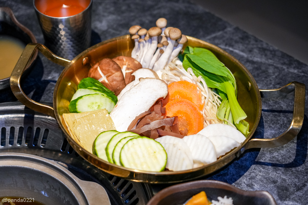 桃園中壢|崎森燒肉吃到飽.牛豬雞隨你烤,還有壽喜燒、咖哩飯、冰品飲料吃到飽只要460元起!