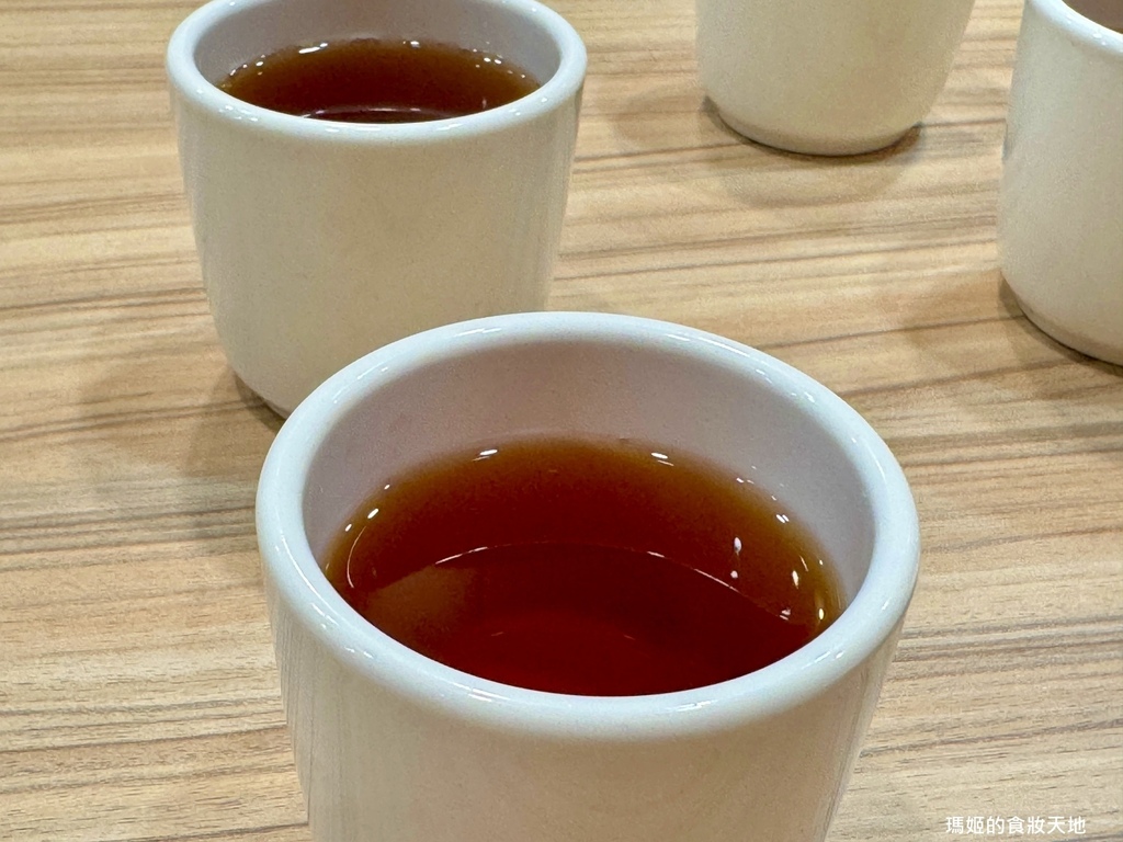 【新莊美食推薦】豐衣足食｜必吃排骨炒飯與辣味抄手｜中港路高人