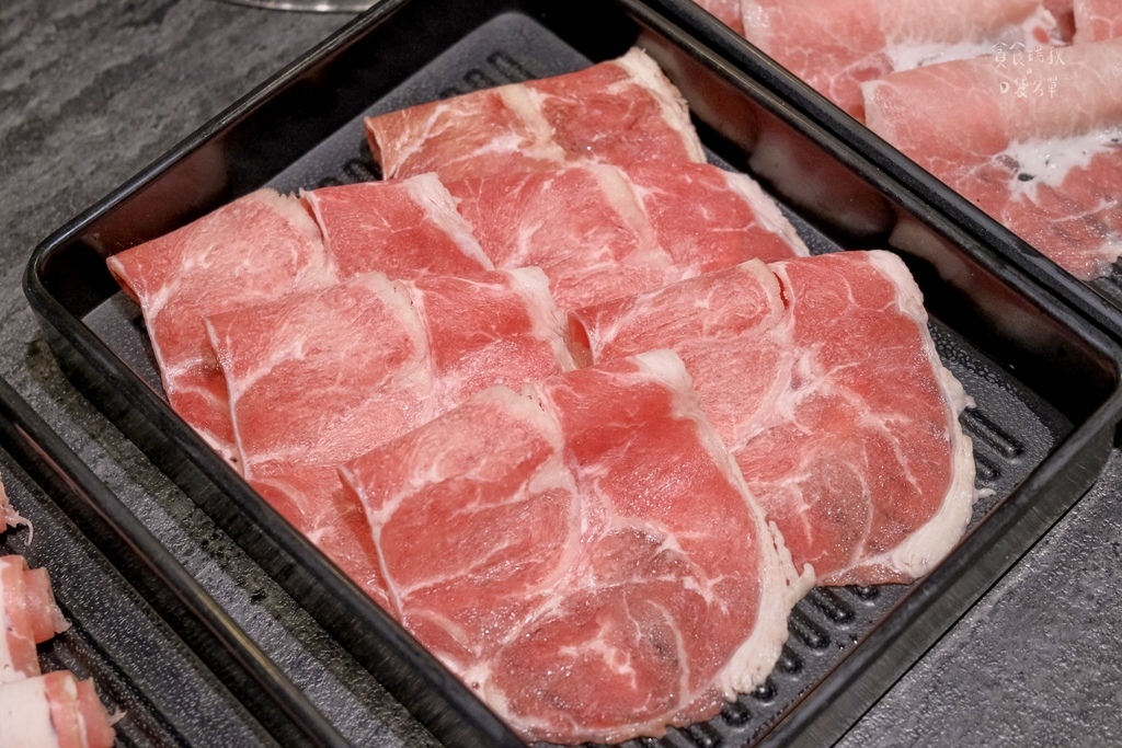 台中西屯｜499元起豪華海陸火鍋吃到飽、丼飯冷烏龍通通吃到飽