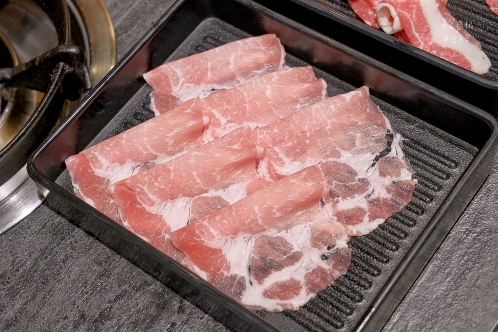 台中西屯｜499元起豪華海陸火鍋吃到飽、丼飯冷烏龍通通吃到飽