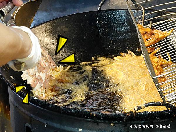 鹹酥龜山島小蝦-南方澳最大的蝦餅 (3).jpg