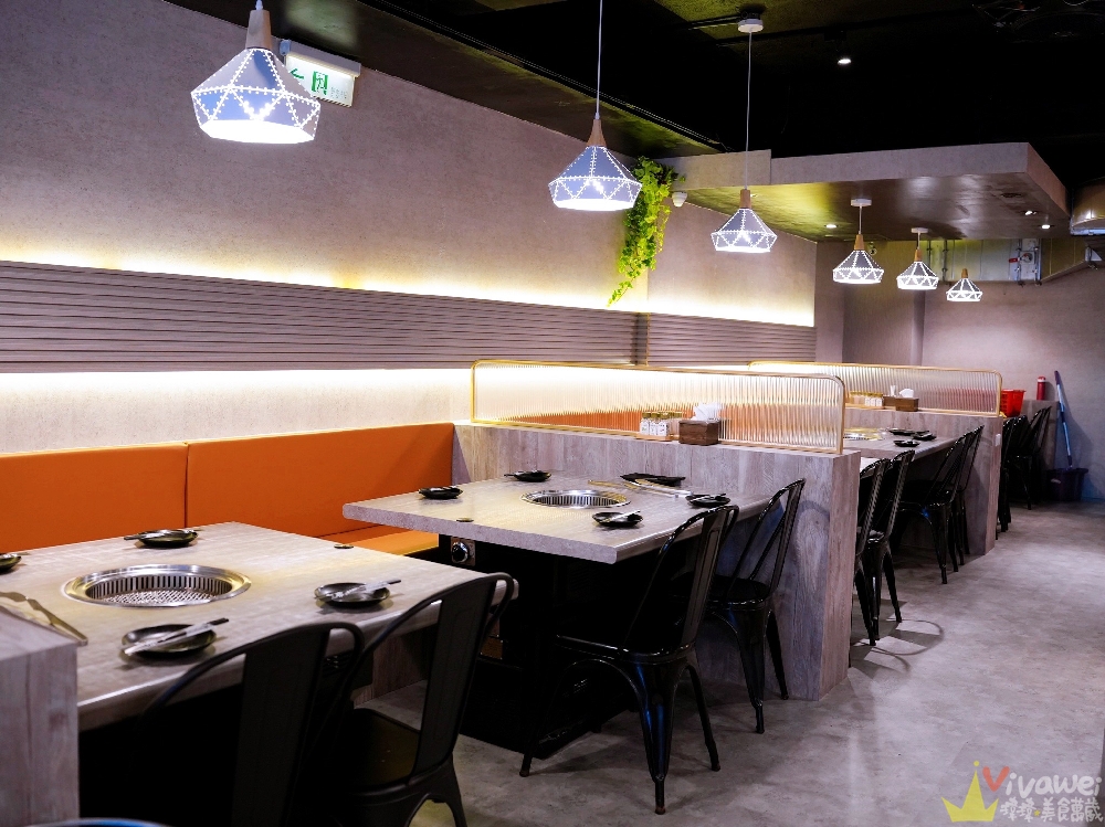 【三柒燒肉專門店】燒肉&火鍋吃到飽628元起！另有高檔的日本A5和牛&波士頓龍蝦&松葉蟹腳&鱈場蟹腳&澎湖活凍明蝦吃到飽套餐！