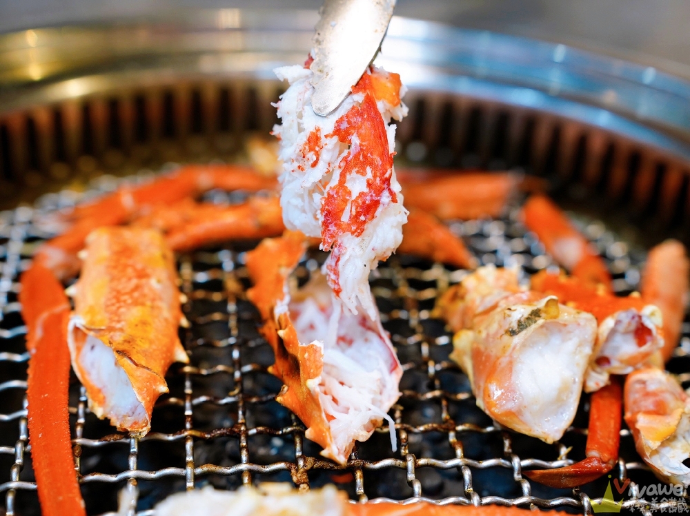 【三柒燒肉專門店】燒肉&火鍋吃到飽628元起！另有高檔的日本A5和牛&波士頓龍蝦&松葉蟹腳&鱈場蟹腳&澎湖活凍明蝦吃到飽套餐！
