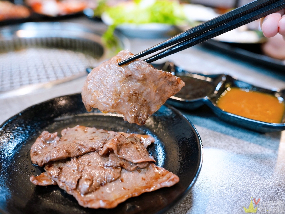 【三柒燒肉專門店】燒肉&火鍋吃到飽628元起！另有高檔的日本A5和牛&波士頓龍蝦&松葉蟹腳&鱈場蟹腳&澎湖活凍明蝦吃到飽套餐！