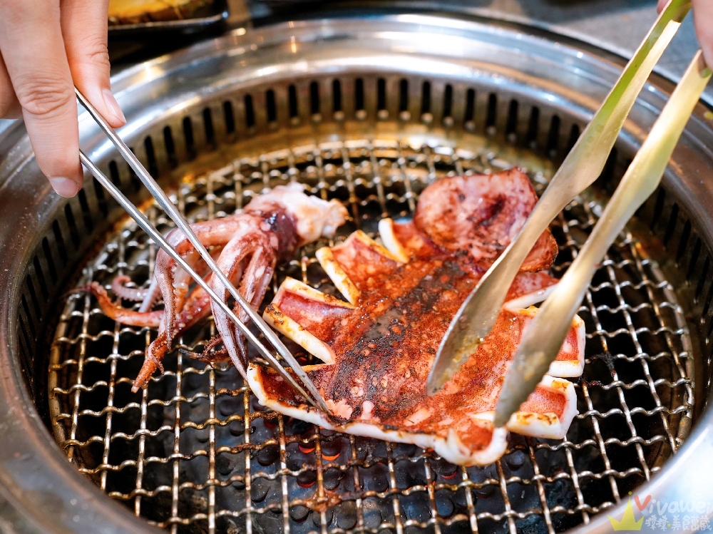 【三柒燒肉專門店】燒肉&火鍋吃到飽628元起！另有高檔的日本A5和牛&波士頓龍蝦&松葉蟹腳&鱈場蟹腳&澎湖活凍明蝦吃到飽套餐！