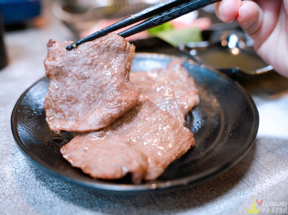 【三柒燒肉專門店】燒肉&火鍋吃到飽628元起！另有高檔的日本A5和牛&波士頓龍蝦&松葉蟹腳&鱈場蟹腳&澎湖活凍明蝦吃到飽套餐！