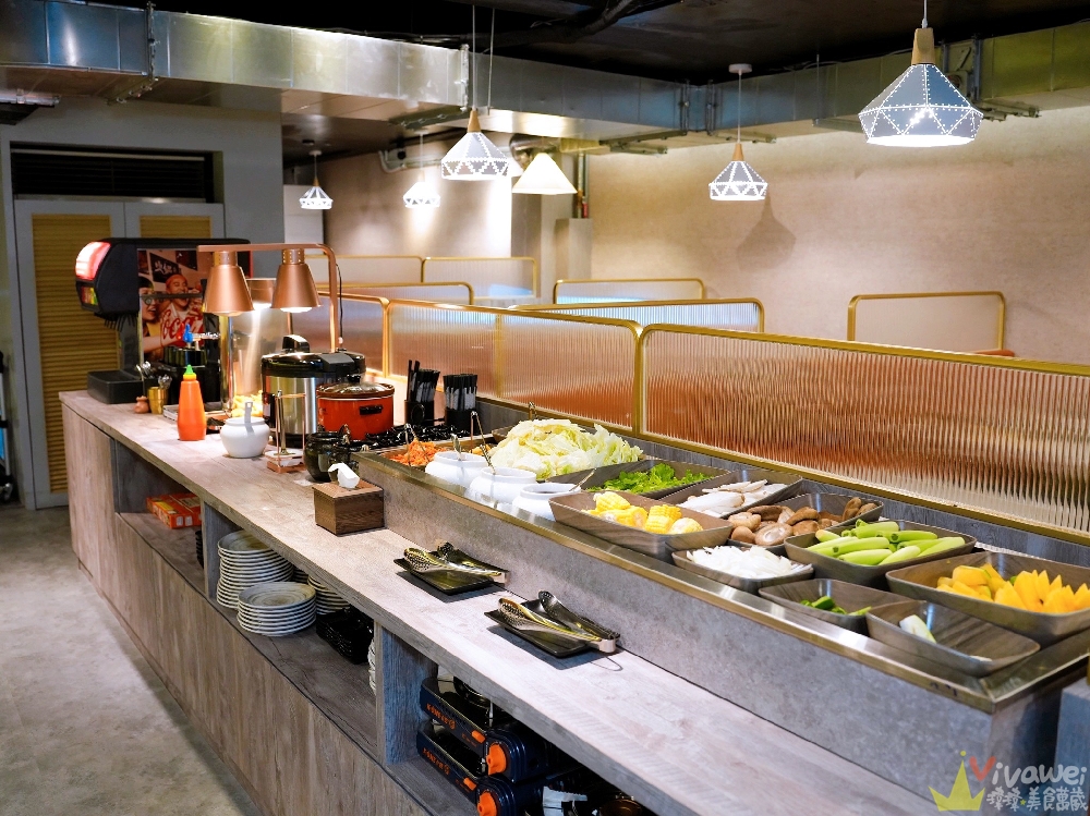 【三柒燒肉專門店】燒肉&火鍋吃到飽628元起！另有高檔的日本A5和牛&波士頓龍蝦&松葉蟹腳&鱈場蟹腳&澎湖活凍明蝦吃到飽套餐！