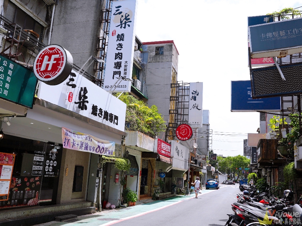 【三柒燒肉專門店】燒肉&火鍋吃到飽628元起！另有高檔的日本A5和牛&波士頓龍蝦&松葉蟹腳&鱈場蟹腳&澎湖活凍明蝦吃到飽套餐！