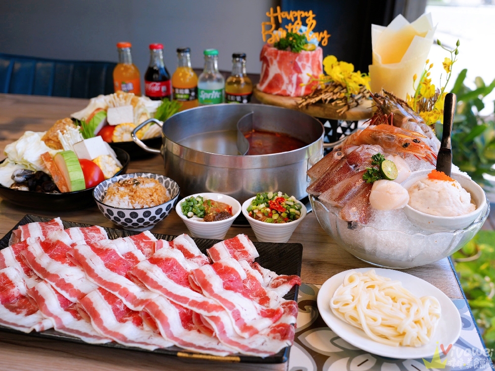 【鍋強強極緻火鍋】新升級桌邊蔬菜免費續加&氣泡飲料暢飲&指定套餐+100元肉肉吃到飽！附設免費停車場~親子友善餐廳~回訪多次的質感火鍋店！