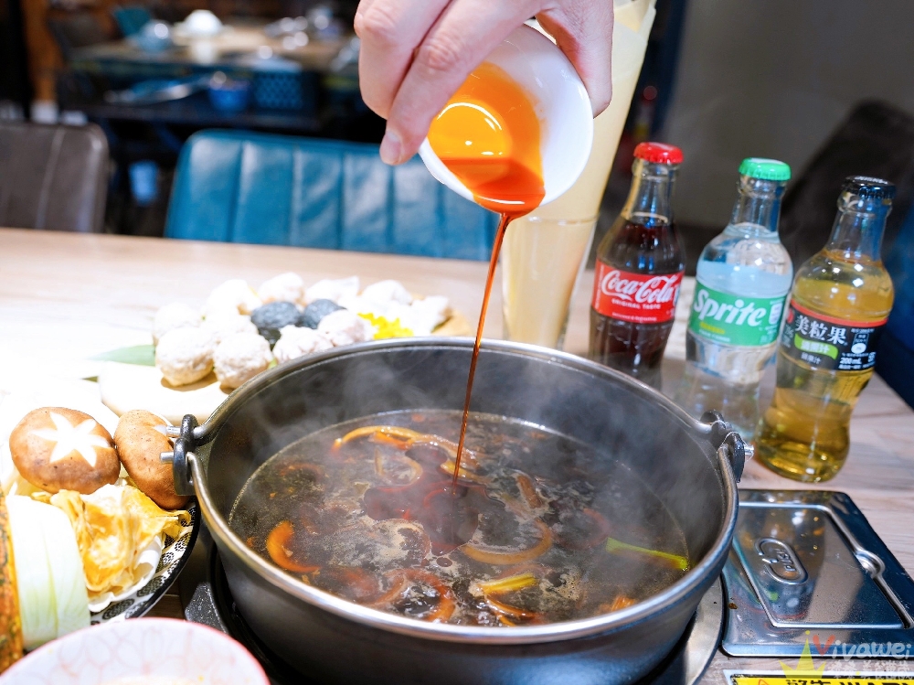 【鍋強強極緻火鍋】新升級桌邊蔬菜免費續加&氣泡飲料暢飲&指定套餐+100元肉肉吃到飽！附設免費停車場~親子友善餐廳~回訪多次的質感火鍋店！