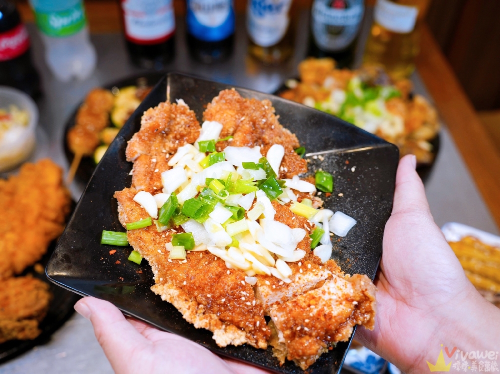 【炸巔炸物】營業至凌晨三點半的炸物&烤物專賣！兩層樓的內用座位~二樓還有投影螢幕可包場！