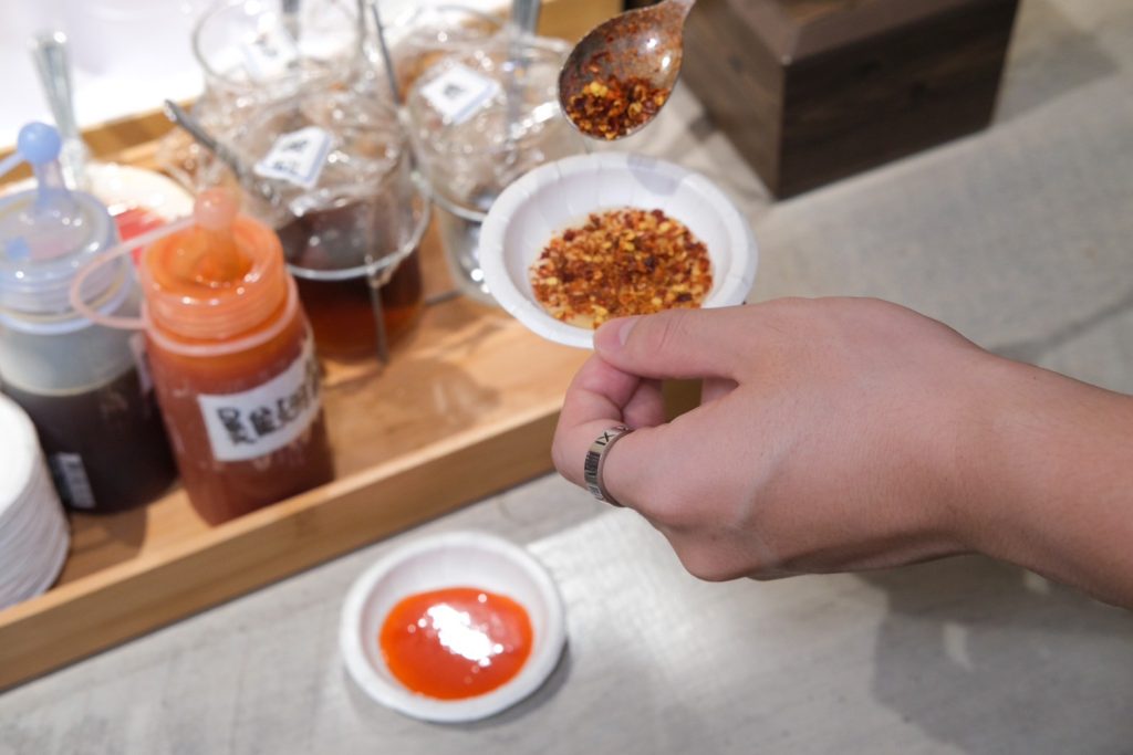 中山站美食新開店！最強南洋湯品專賣 南洋湯研所Coco MaMa，泰奶霜淇淋吃到飽。