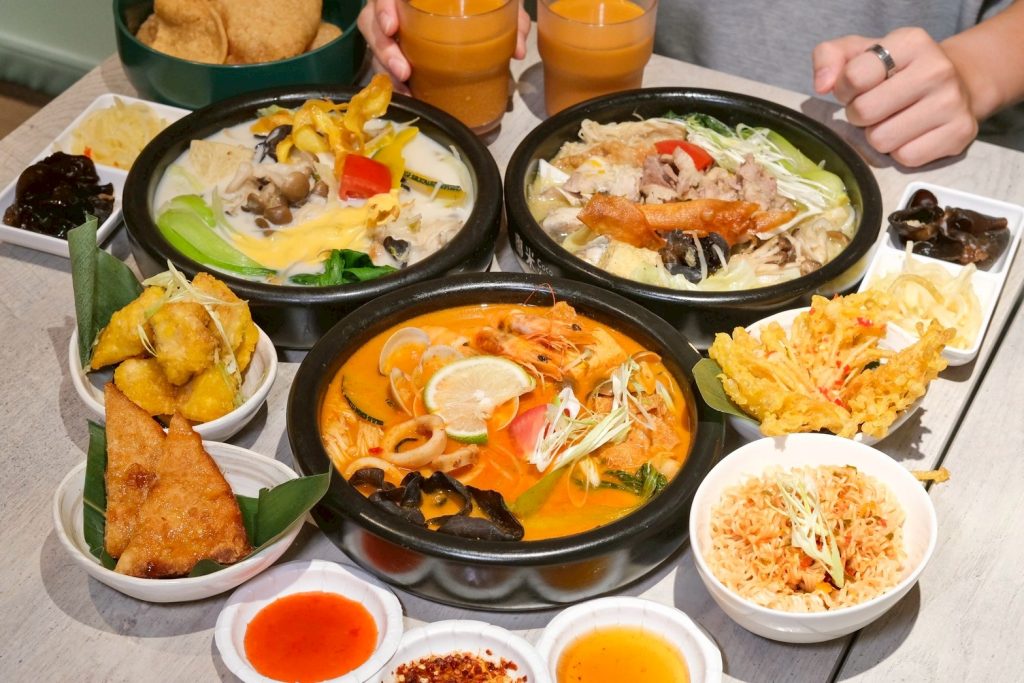 中山站美食新開店！最強南洋湯品專賣 南洋湯研所Coco MaMa，泰奶霜淇淋吃到飽。