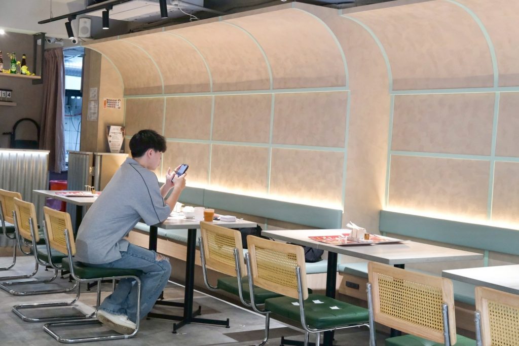 中山站美食新開店！最強南洋湯品專賣 南洋湯研所Coco MaMa，泰奶霜淇淋吃到飽。