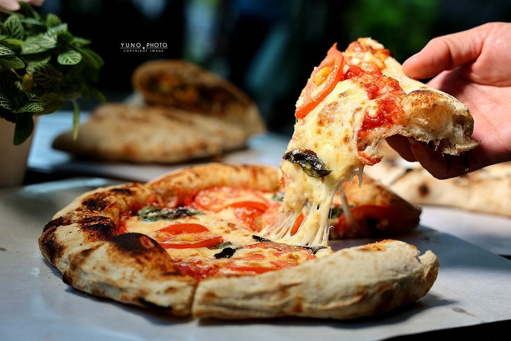 手作PIZZA推薦！Hi Pizza嗨披薩獨特驚奇魔蛋，肉鬆皮蛋創新組合，味蕾驚喜不斷！