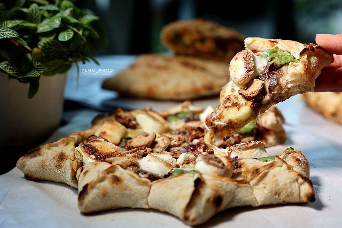 手作PIZZA推薦！Hi Pizza嗨披薩獨特驚奇魔蛋，肉鬆皮蛋創新組合，味蕾驚喜不斷！