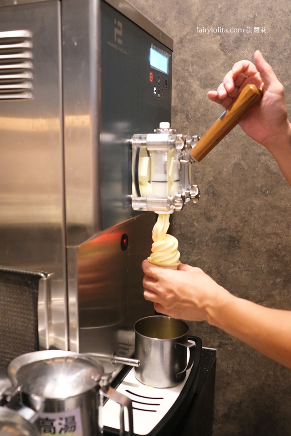 170元開吃,超過30種鍋物任你選,還有免費自助吧!