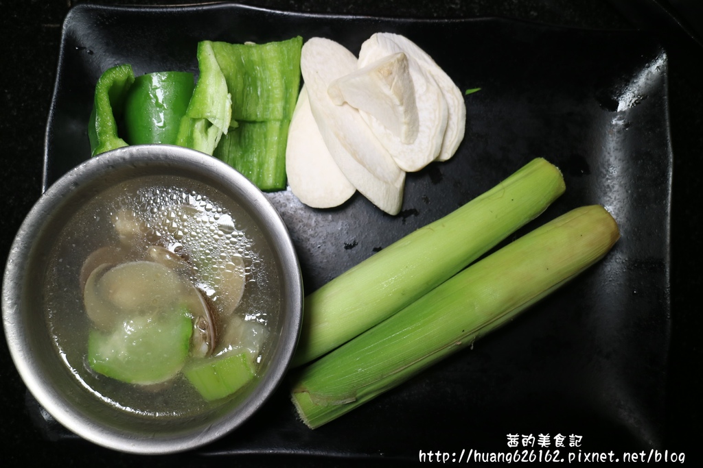 IMG_4910.JPG IMG_4910.JPG