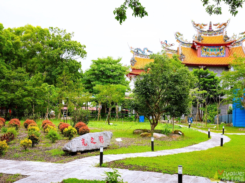 【光之彩庭園餐廳】新開幕!附設免費停車位!用餐環境舒適~有義大利麵,火鍋,披薩,下午茶!