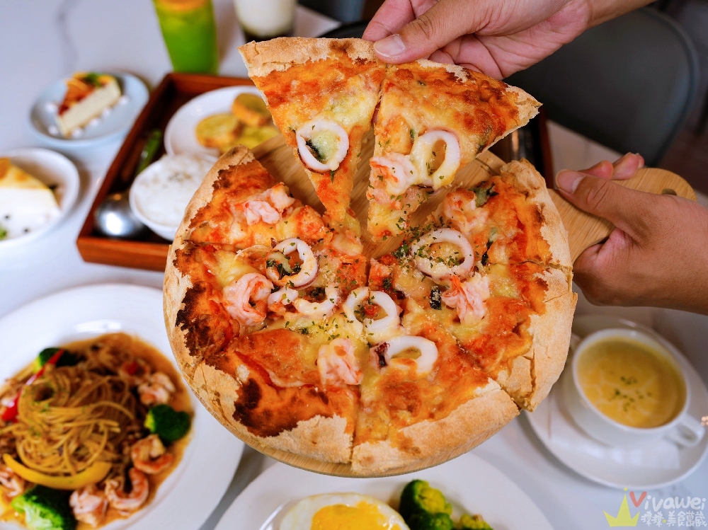 【光之彩庭園餐廳】新開幕!附設免費停車位!用餐環境舒適~有義大利麵,火鍋,披薩,下午茶!