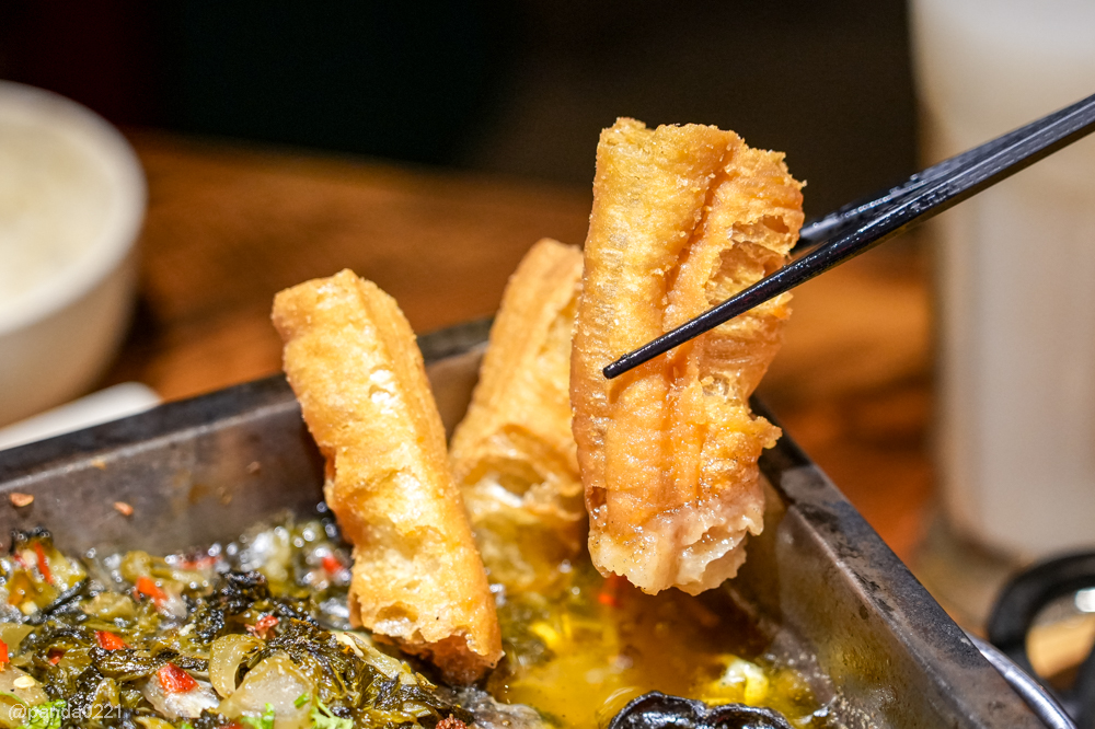 桃園|蜀川香 酸菜魚-桃園遠百店.正宗四川酸菜魚必吃推薦!酸香麻辣太上癮~