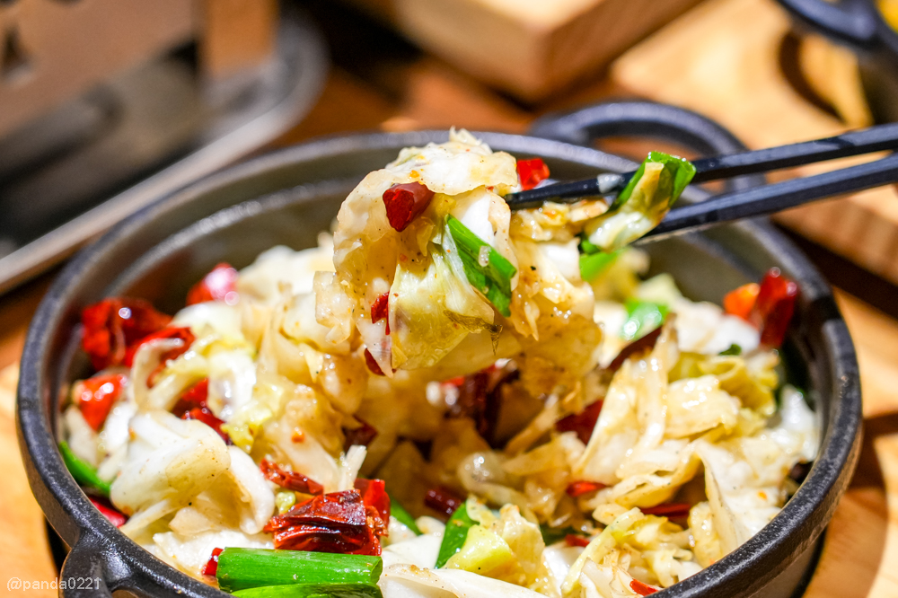 桃園|蜀川香 酸菜魚-桃園遠百店.正宗四川酸菜魚必吃推薦!酸香麻辣太上癮~