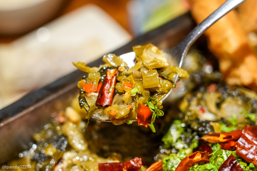 桃園|蜀川香 酸菜魚-桃園遠百店.正宗四川酸菜魚必吃推薦!酸香麻辣太上癮~