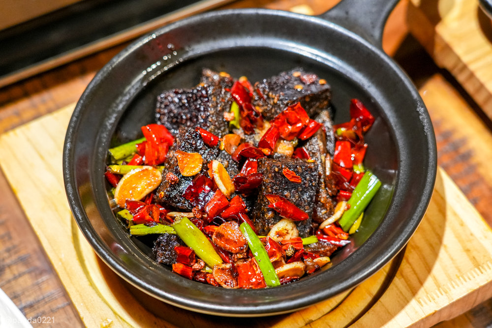 桃園|蜀川香 酸菜魚-桃園遠百店.正宗四川酸菜魚必吃推薦!酸香麻辣太上癮~