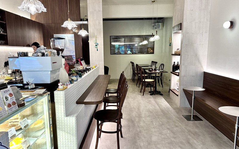 江子翠咖啡廳推薦!起飛降落cheesewithjam甜點配滷肉飯,巴斯克乳酪必吃。