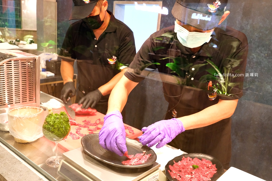 涮一口直接升天！這家溫體牛肉太扯，每一口都爆汁！