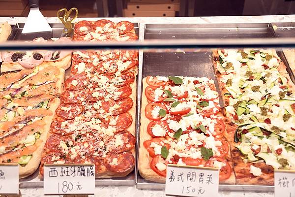 沒去過義大利羅馬？也要吃過羅馬披薩！高雄羅馬披薩至聖店Rom’antica Pizza用料實在～