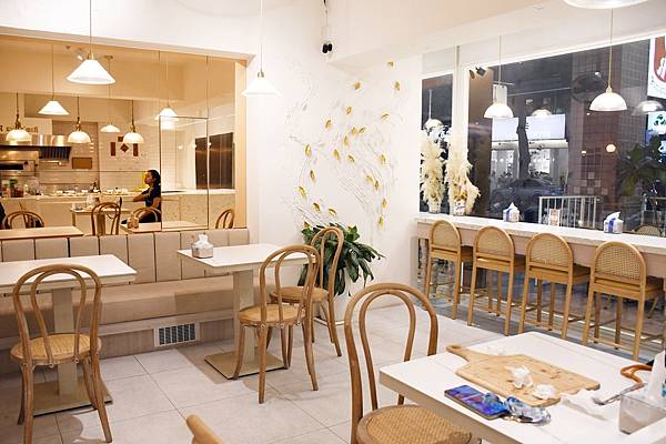 沒去過義大利羅馬？也要吃過羅馬披薩！高雄羅馬披薩至聖店Rom’antica Pizza用料實在～