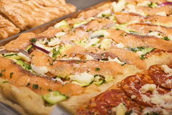 沒去過義大利羅馬？也要吃過羅馬披薩！高雄羅馬披薩至聖店Rom’antica Pizza用料實在～